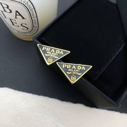 Black Studs 
