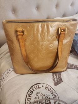 Louis Vutton purse