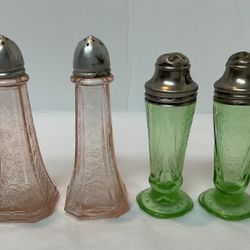 Vintage Depression Salt&Pepper Shakers Vaseline Uranium Royal Lace, Pink Open Rose