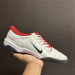 Nike Total 90 ( Men’s) 