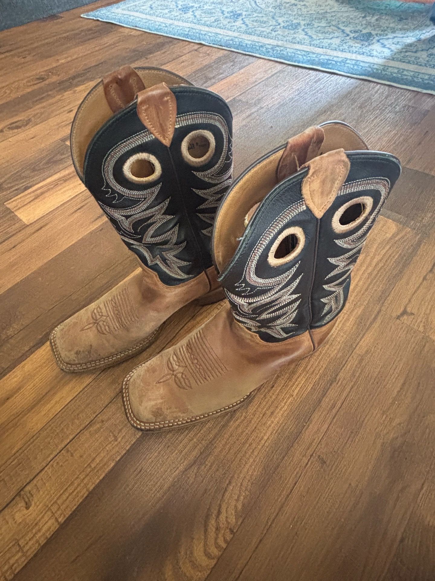 Justin Cowboy Boots Men’s (10)