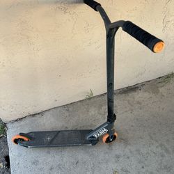 Versatyl Bloody Mary Scooter