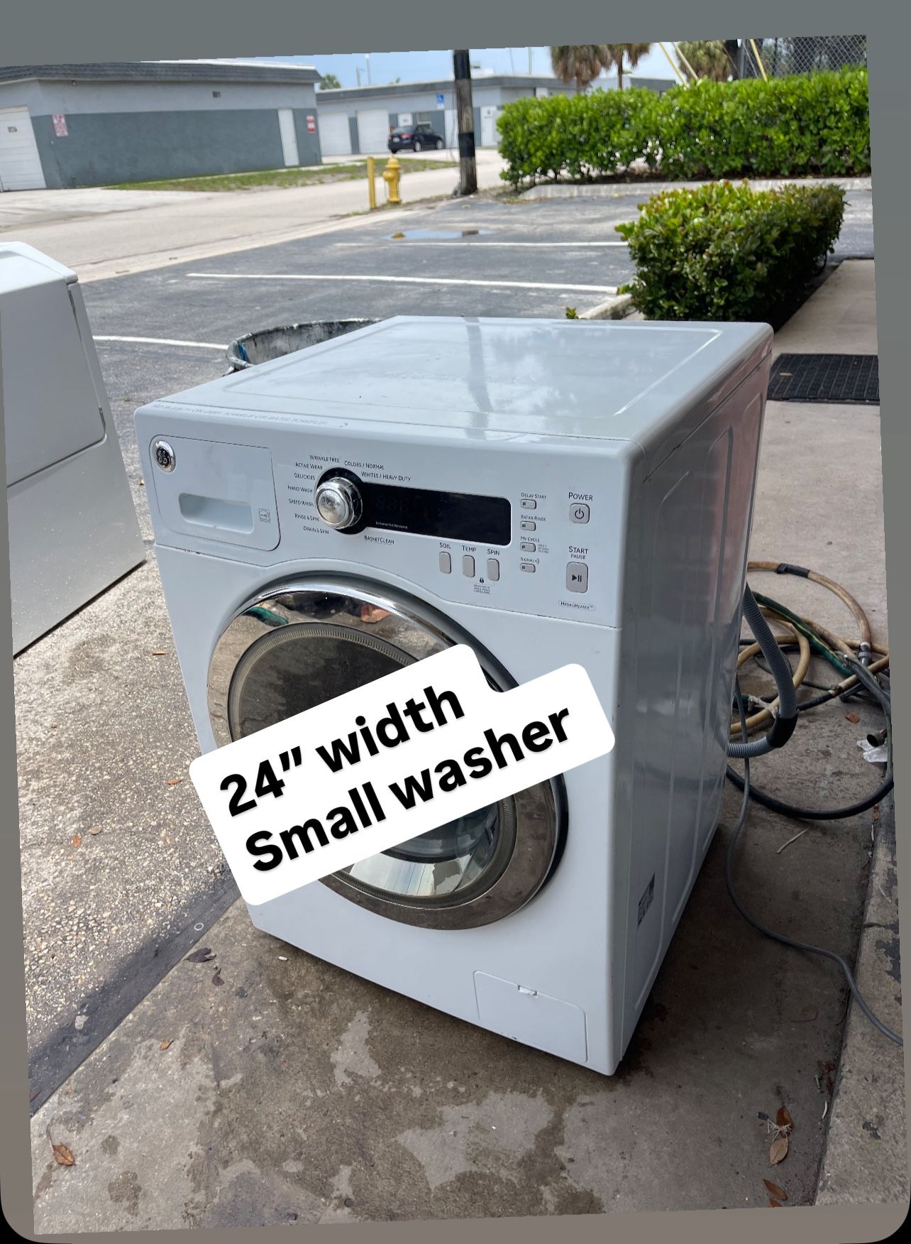 Small Washer 24”