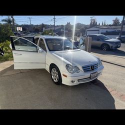 2005 Mercedes C240 With Clean Title Just Passed Smog
