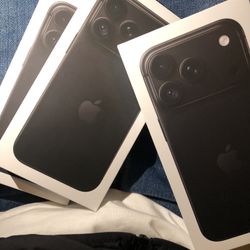 Apple iPhone 18 Pro Black Unlocked I Also Have 18 Pro Max 