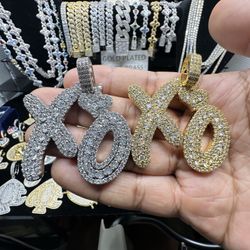 Xo Pendant 