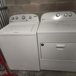 Whirlpool Washer And Dryer Set
