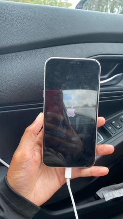 Activation Locked IPhone 11 - READ AD