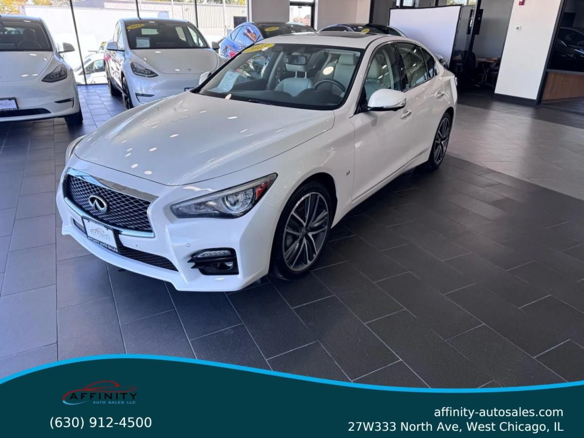 2015 INFINITI Q50
