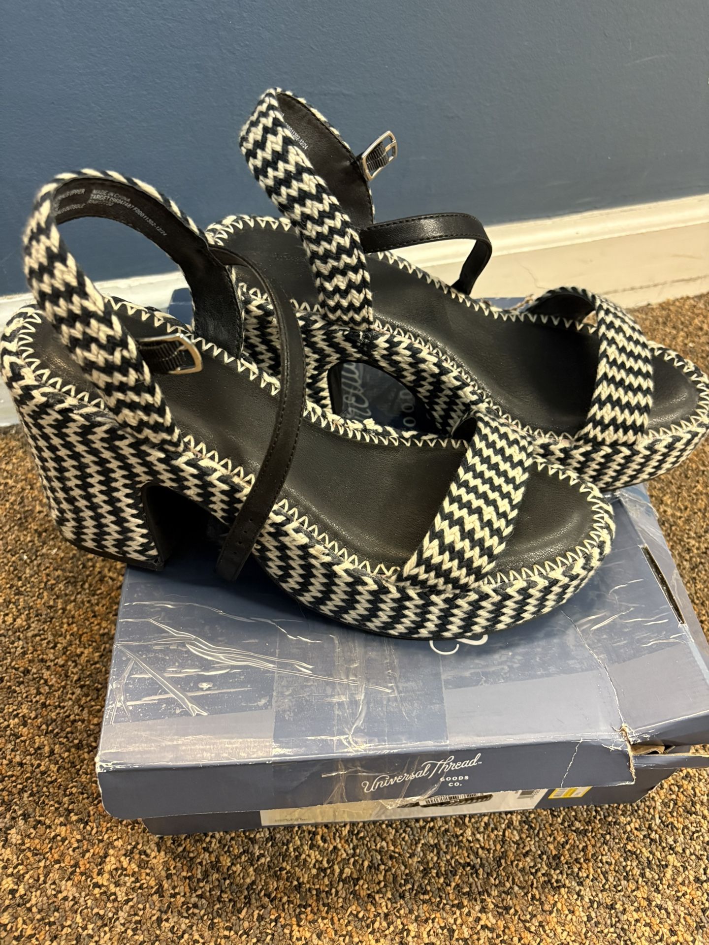 Women’s Madeline Woven Platform Sandal Heels with Memory Foam Insoles Size 11