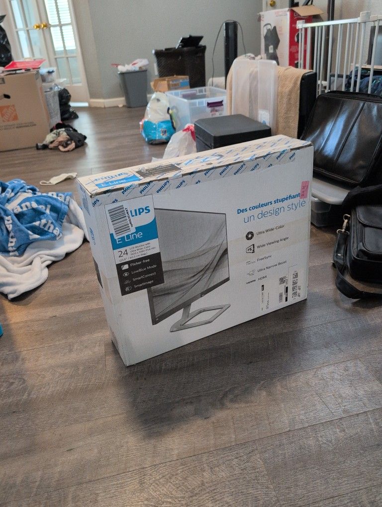 24" Philips Monitor - NEW