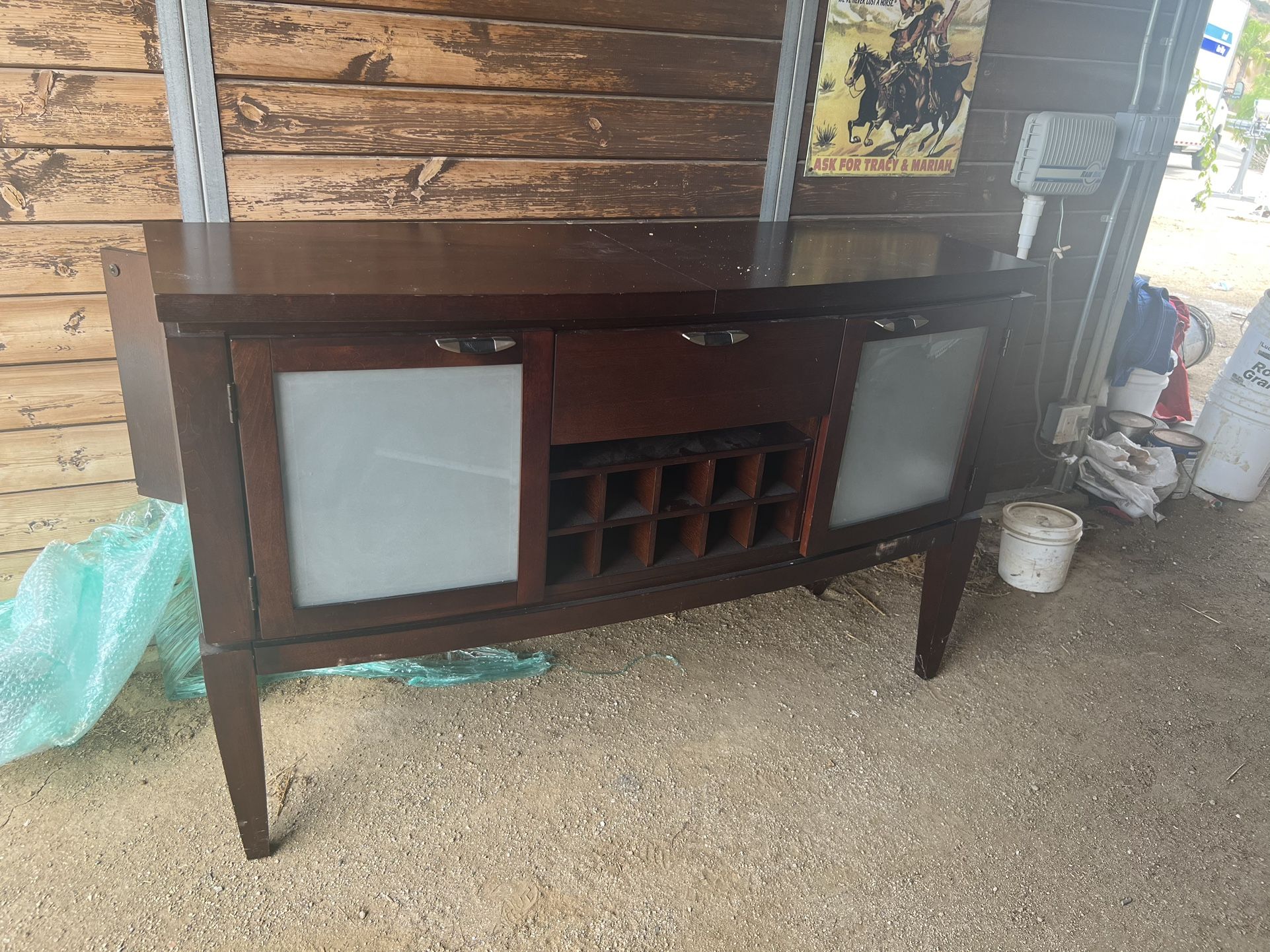 Free Cabinet