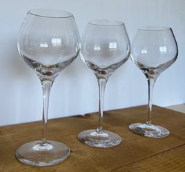 Vista Alegre 1824 Crystal Wine Glasses – Set of 3 – Portugal