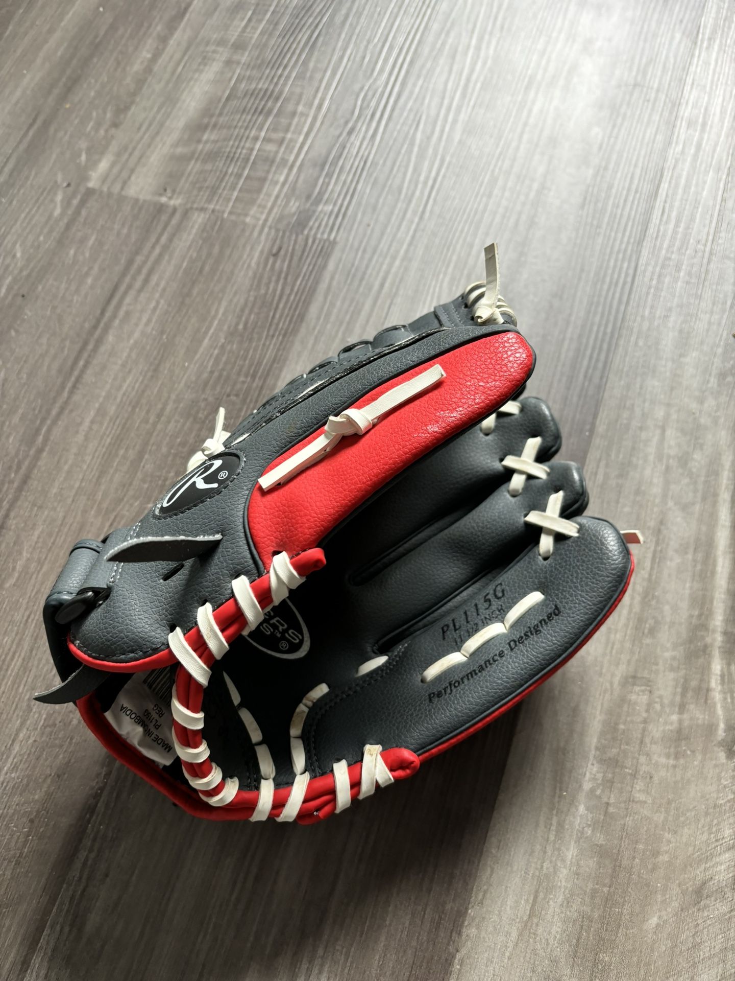 Rawling 11.5 Inch Youth Baseball Glove
