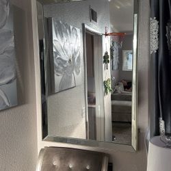 2 Mirrors 