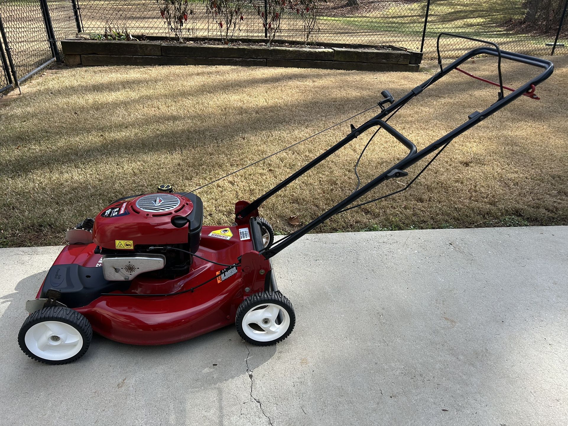 CRAFTSMAN SELF PROPELLED LAWN MOWER 