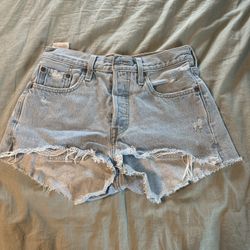Levi Shorts Light Wash 