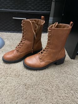 Women’s Brown Boots