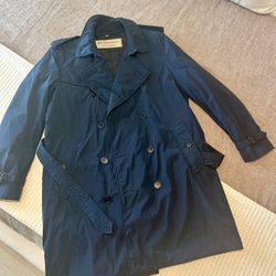 Men’s BURBERRY trench coat