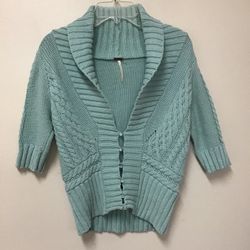 Women’s FREE PEOPLE Cotton/acrylic light green 1/2 sleeve cropped cardigan knit sweater… Size small