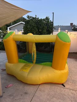 Inflatable bouncer for kids 3-6 years $40 firm