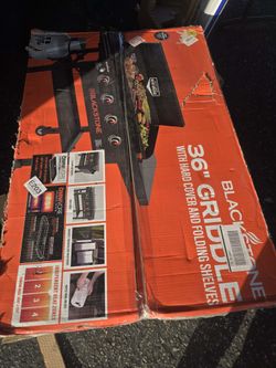36 " blackstone Griddle with Hard top and Folding shelves new sealed box