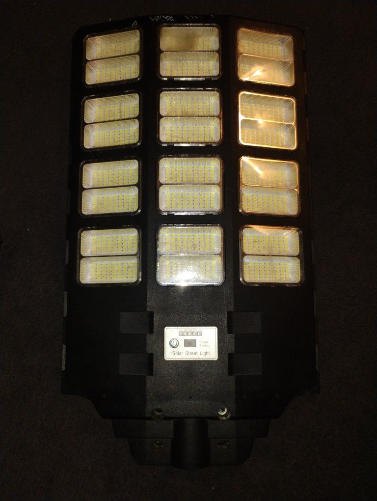 BM024C Solar Street Light W/ Radar Sensor