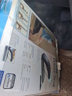 Uplift powerseat