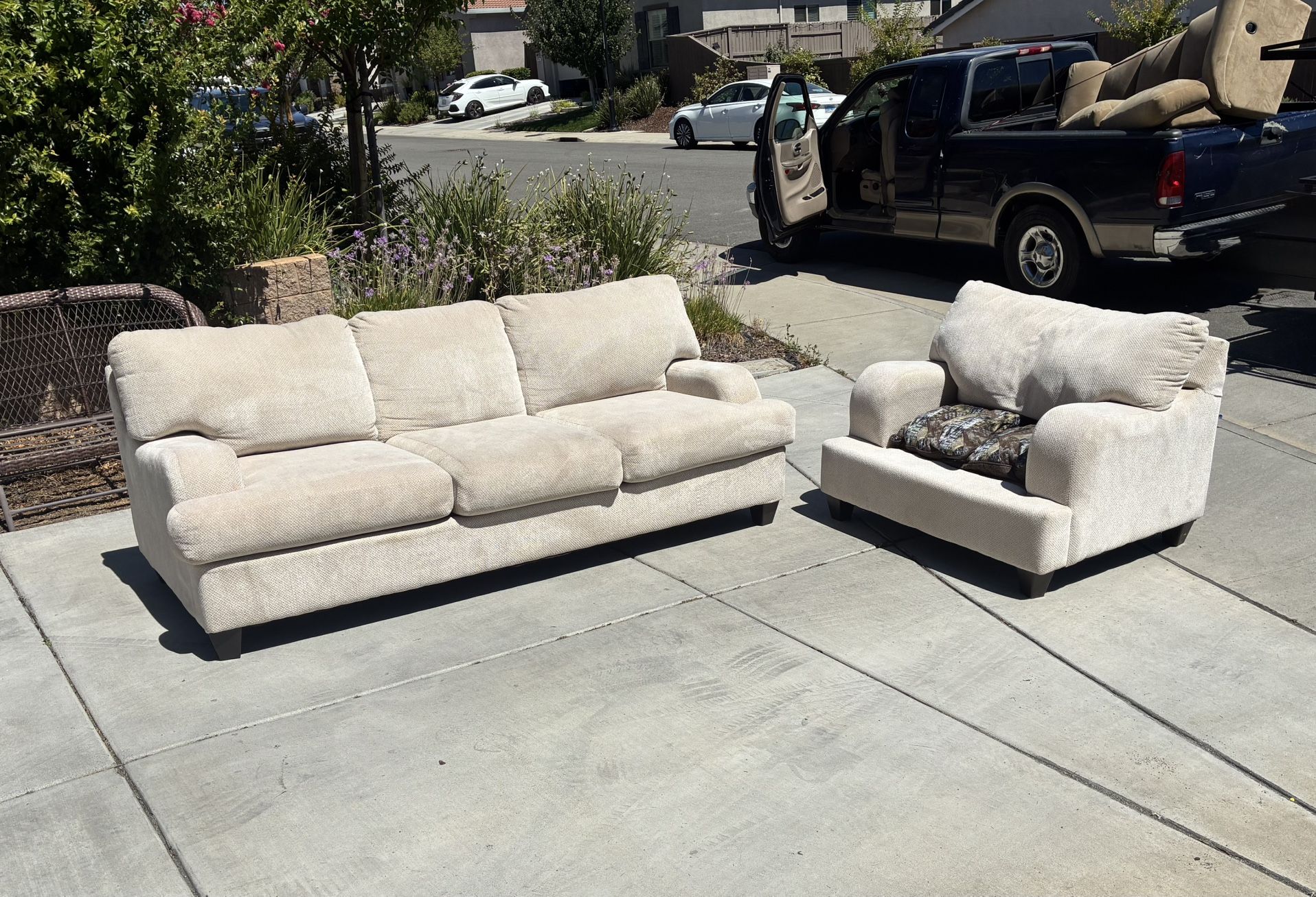 ποΈ Light Beige Sofa + Oversized Armchair Set β Clean & Comfy!