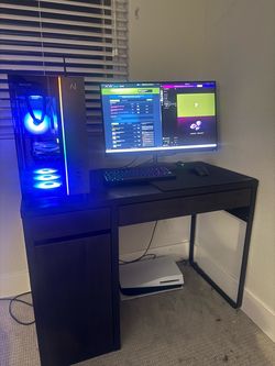 IKEA Micke Desk