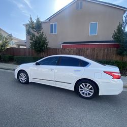 2016  Nissan Altima