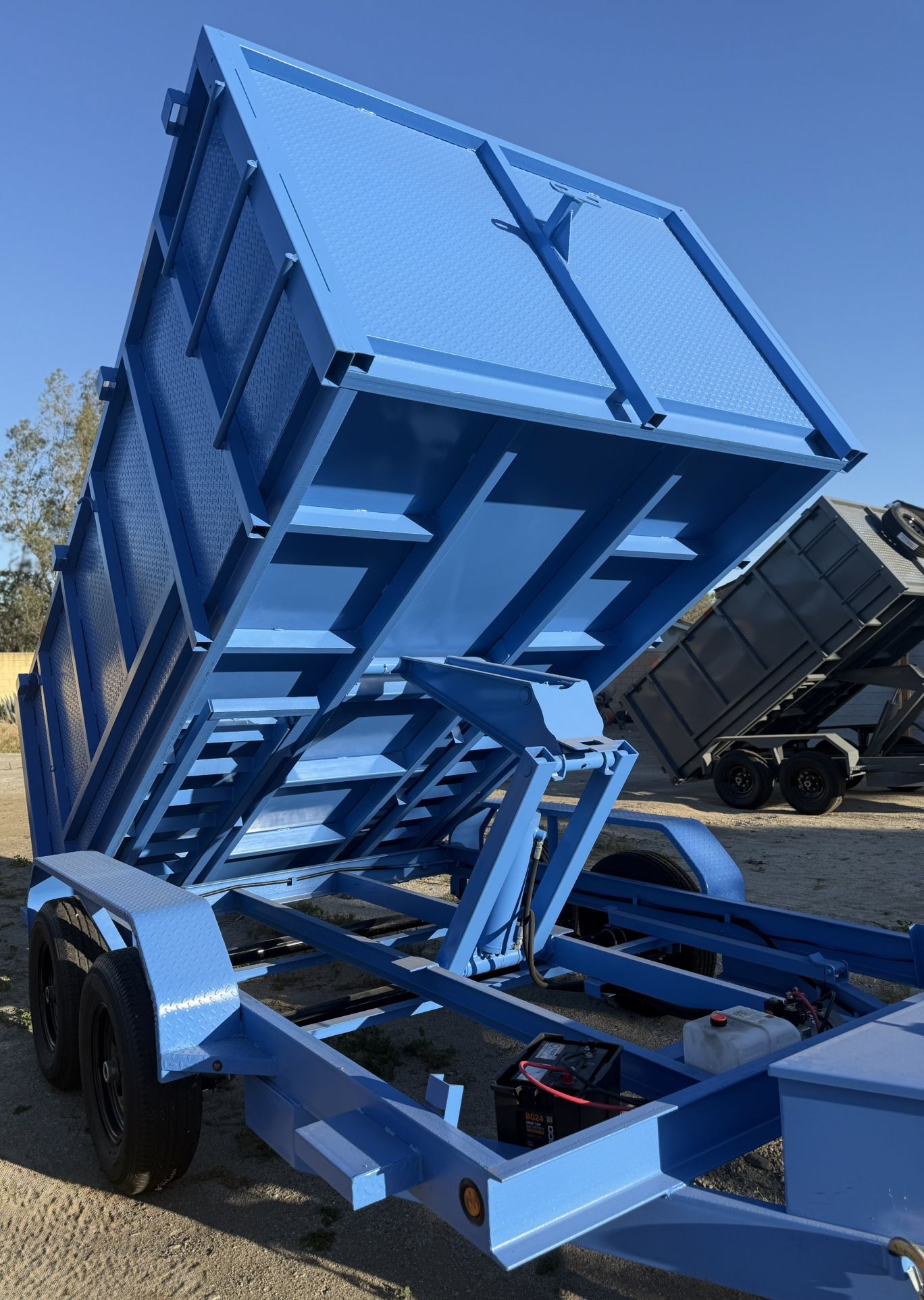 New 8x4x12 Scissor Lift Hydraulic Dump Trailer loaded with All Accessories 💎