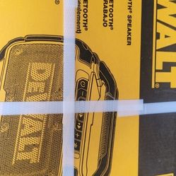 Dewalt 12 Or 20v Bluetooth Speaker 