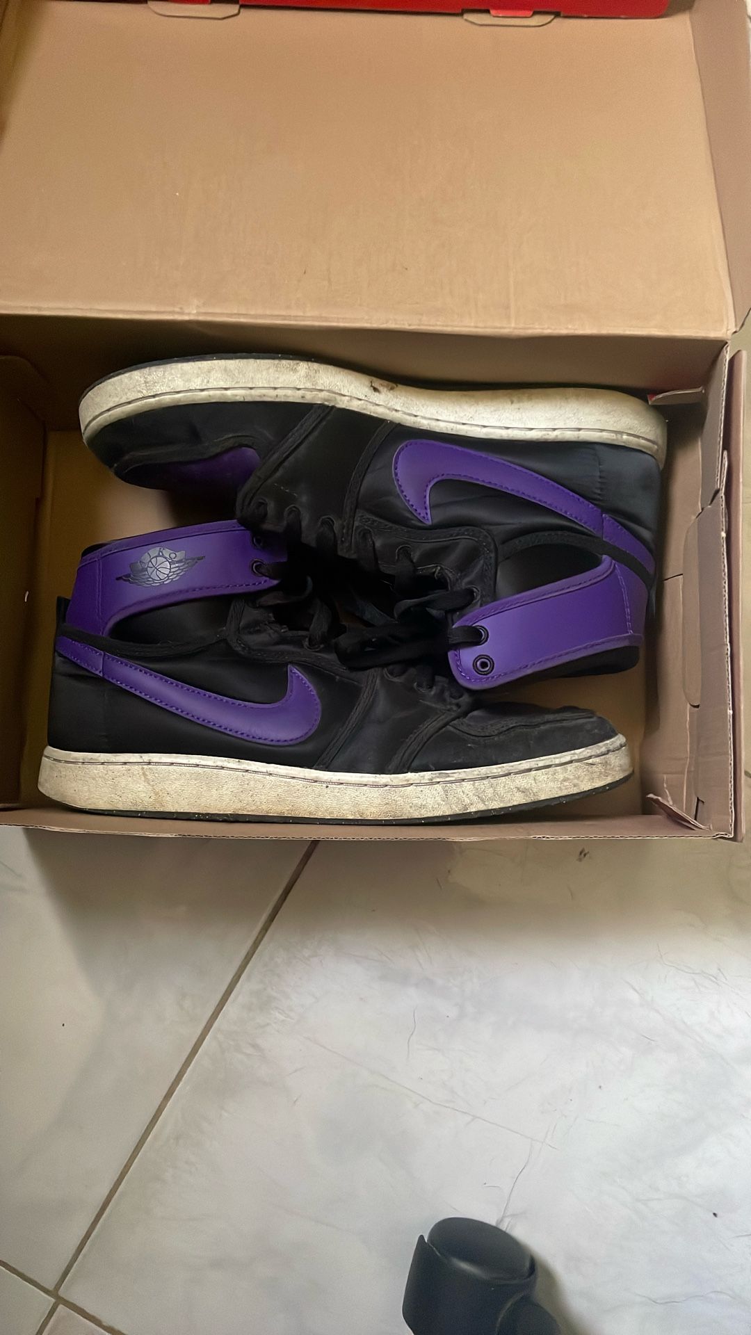 Purple Nike Jordans Size 8 Shoes