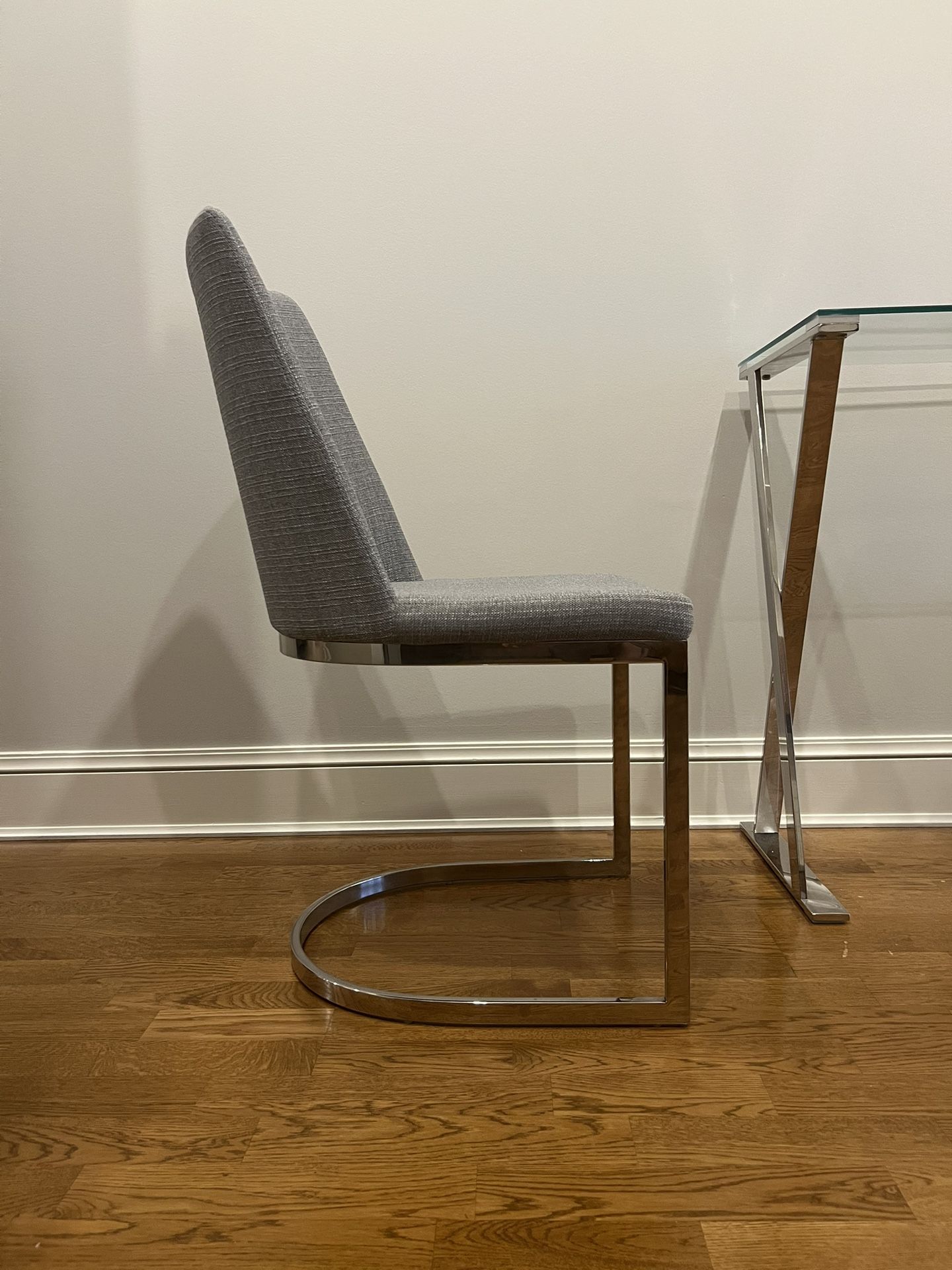 Set of 2 Modern Dining Chairs Brand SAFAVIEH