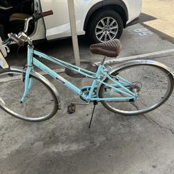 Women’s Hybrid Cruiser Bike 