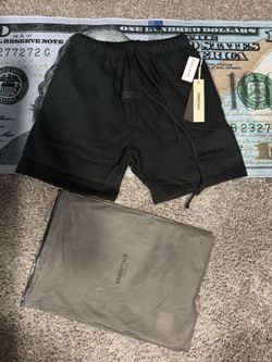 S black essentials shorts