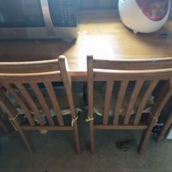Table And Chairs 