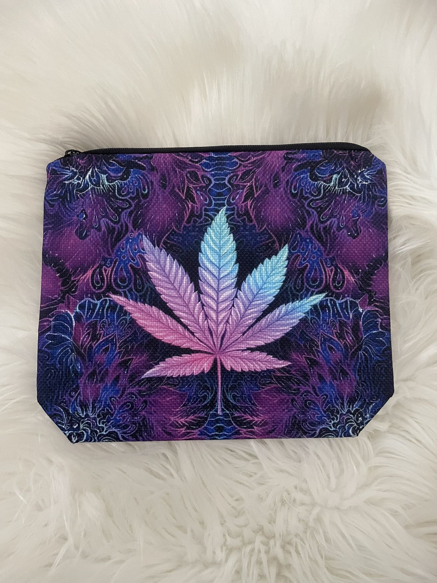 Brand New Colorful Purple Pink Leaf Zip Makeup Storage Bag