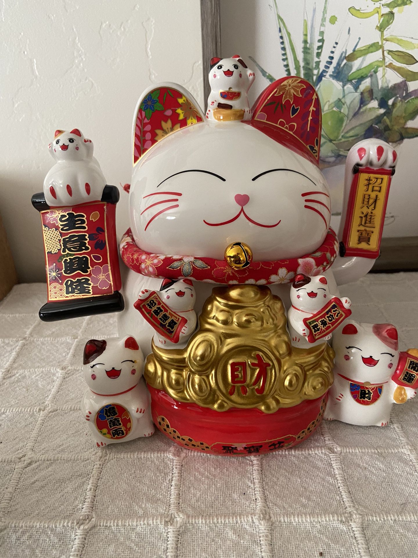 Chinese Lucky Cat Statue 