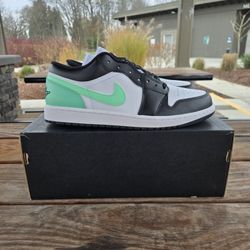 Nike Air Jordan 1 Low Green Glow