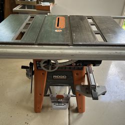 Ridgid Cast Iron Table Saw 