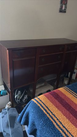 Wooden buffet/dresser/cabinet