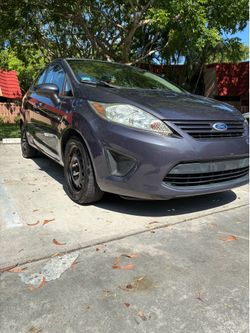 2012 Ford Fiesta