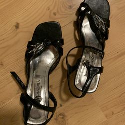 Women’s Heels Size 7.5 (Like New Worn Once)
