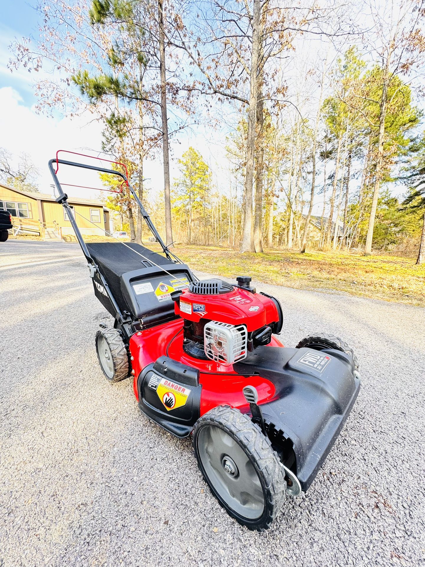 Craftsman 21 in. 140 cc Gas Self-Propelled Lawn Mower (LIKE NEW)