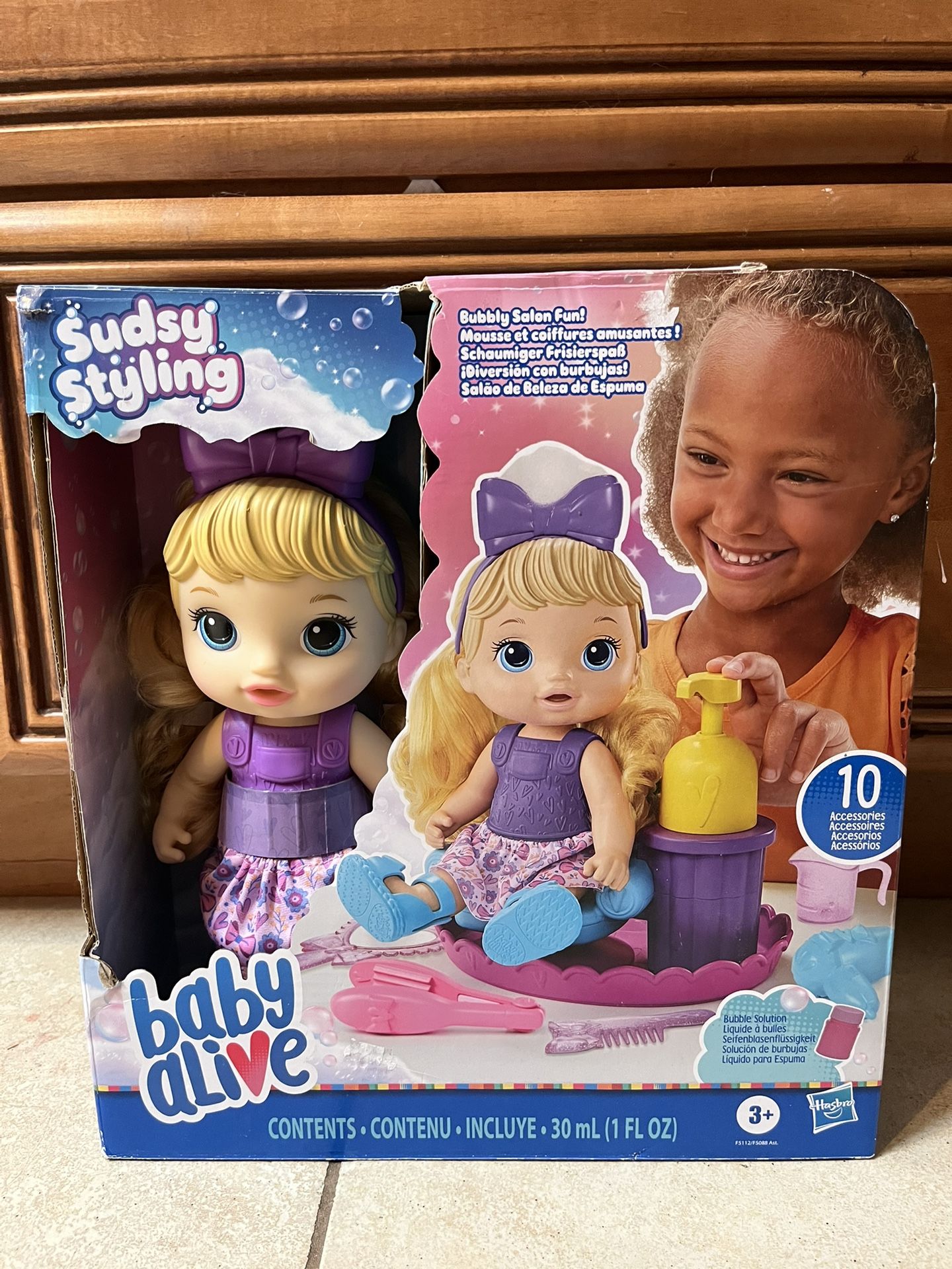 New In Box Baby Alive Sudsy Styling Playset