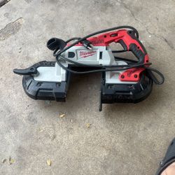 Milwaukee - 11 Amp Deep Cut Band Saw