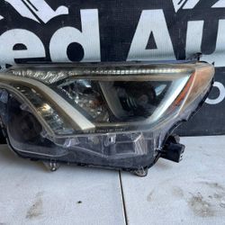 Toyota Rav4 Left Driver Headlight Oem