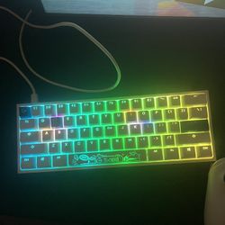 ducky mini and logitech mouse